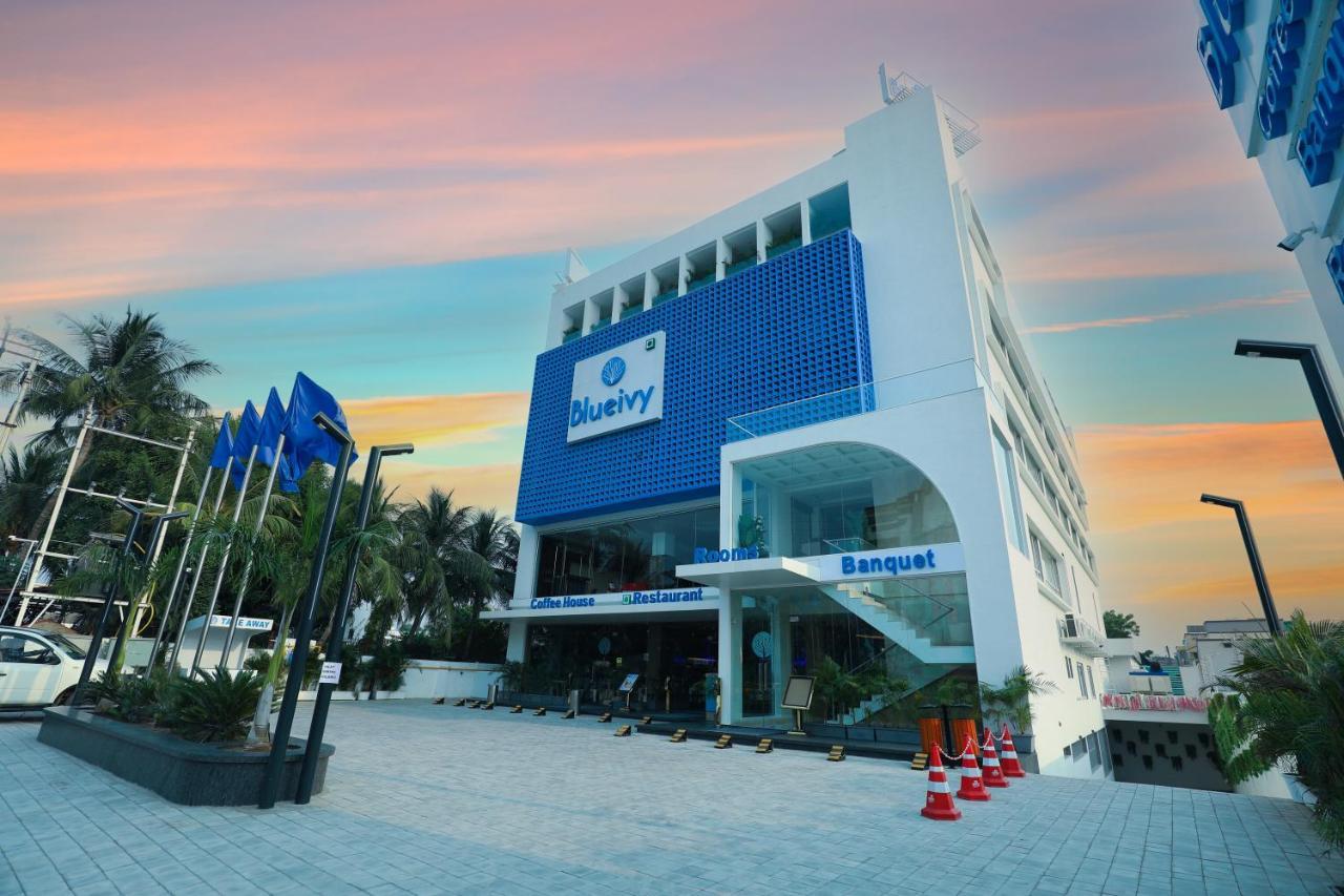 Hotel Blueivy Anand Exterior photo