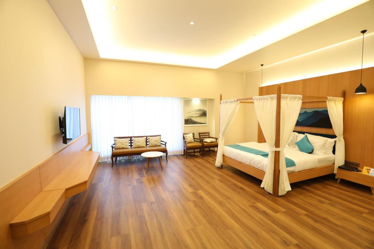 Hotel Blueivy Anand Exterior photo