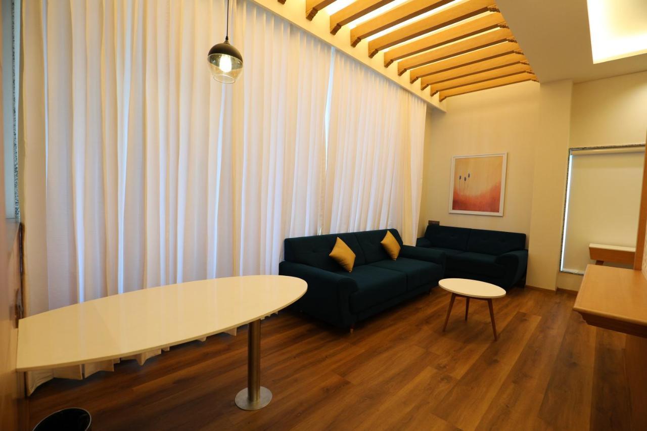 Hotel Blueivy Anand Exterior photo